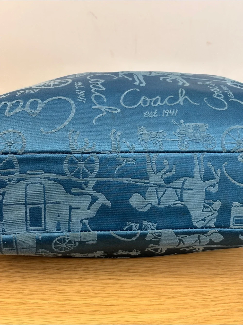 Y2K-era vintage Coach Gallery Horse & Carriage Tote Bag Teal Color